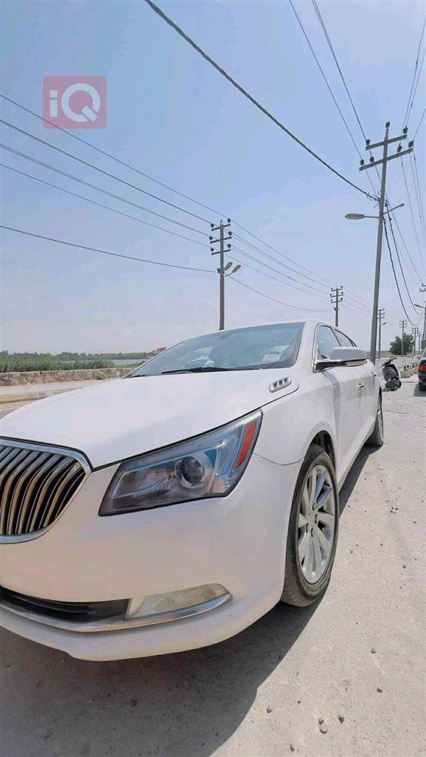 Buick LaCrosse 2016 for sale in Iraq - Al Qurnah